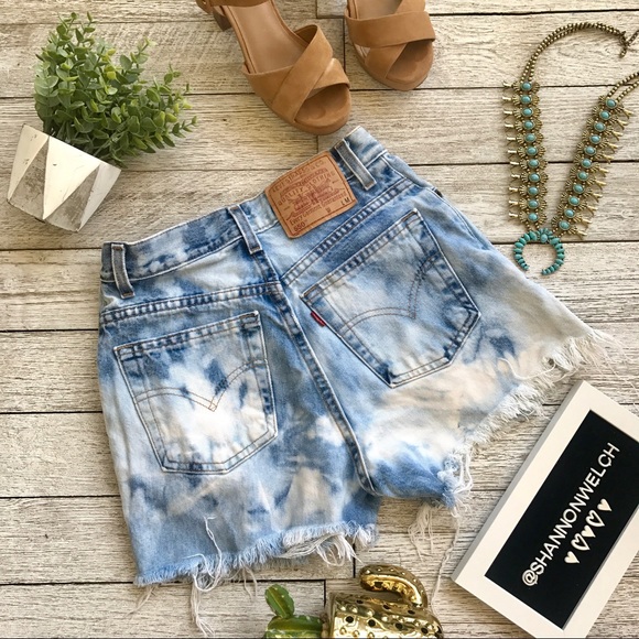 Levi's Pants - Levi's vintage washed high waisted denim shorts